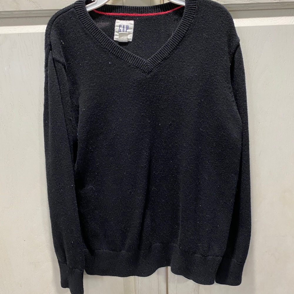 GapKids Black v-neck sweater size small like new